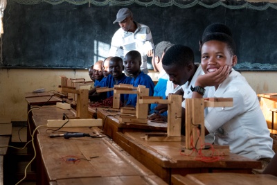 Students in Rwanda learning to build there solar lamps
